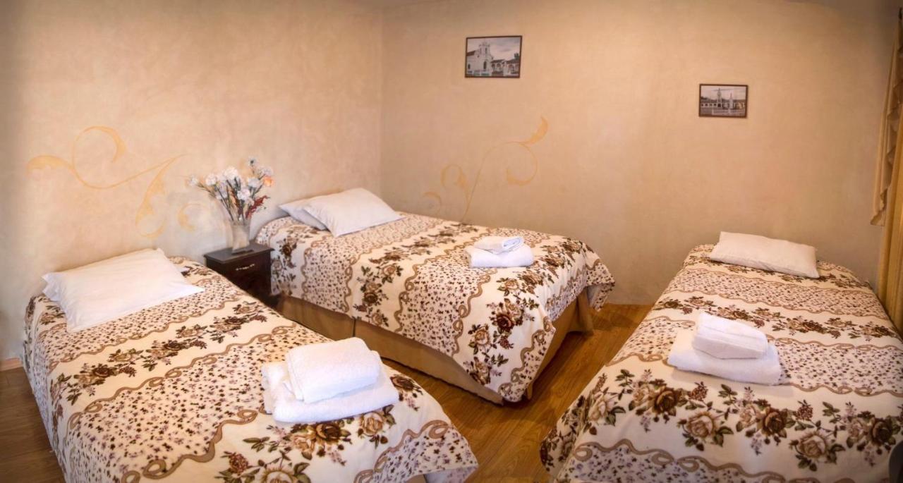 Latacunga Hostel Luaran gambar