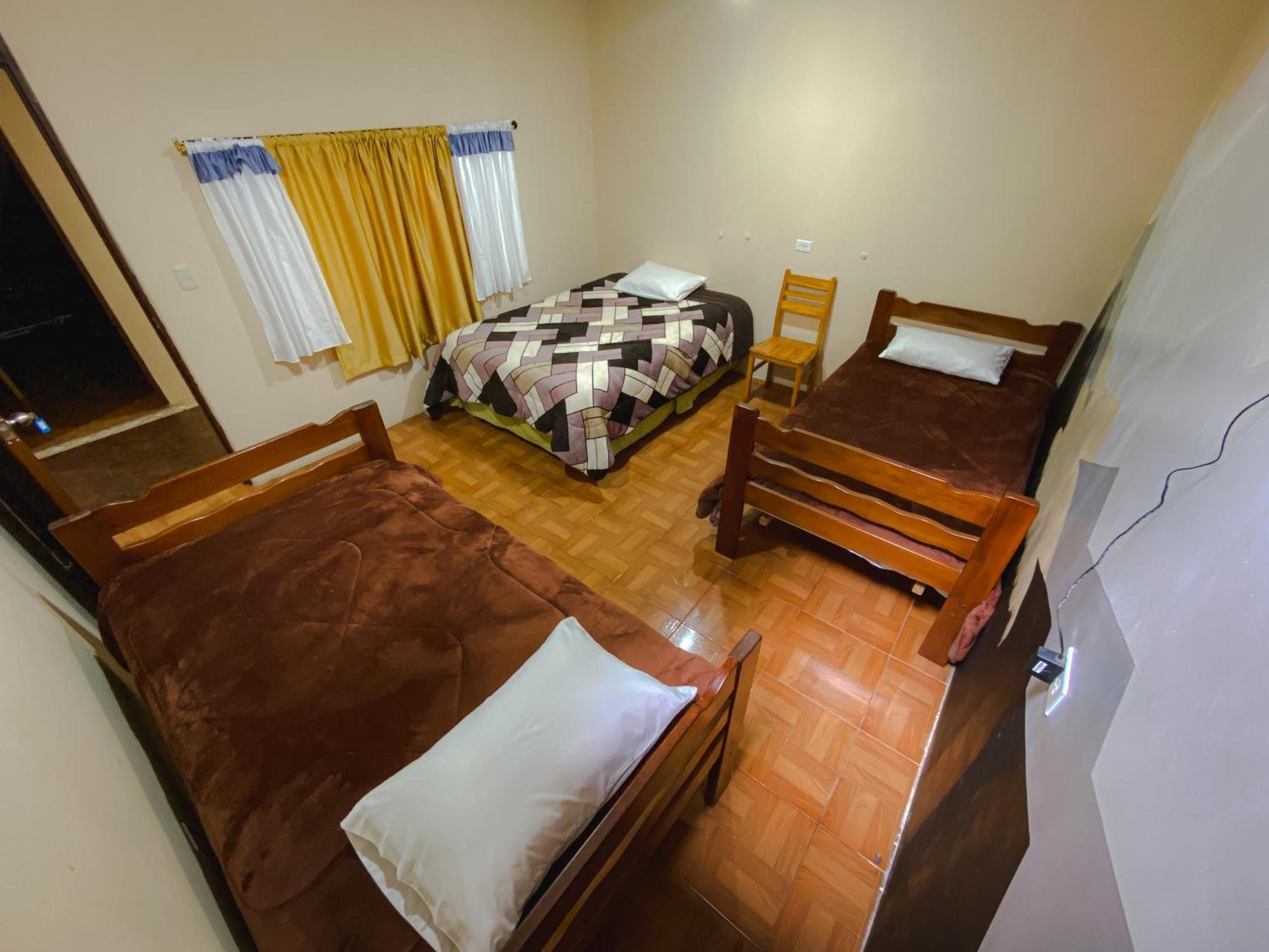 Latacunga Hostel Luaran gambar